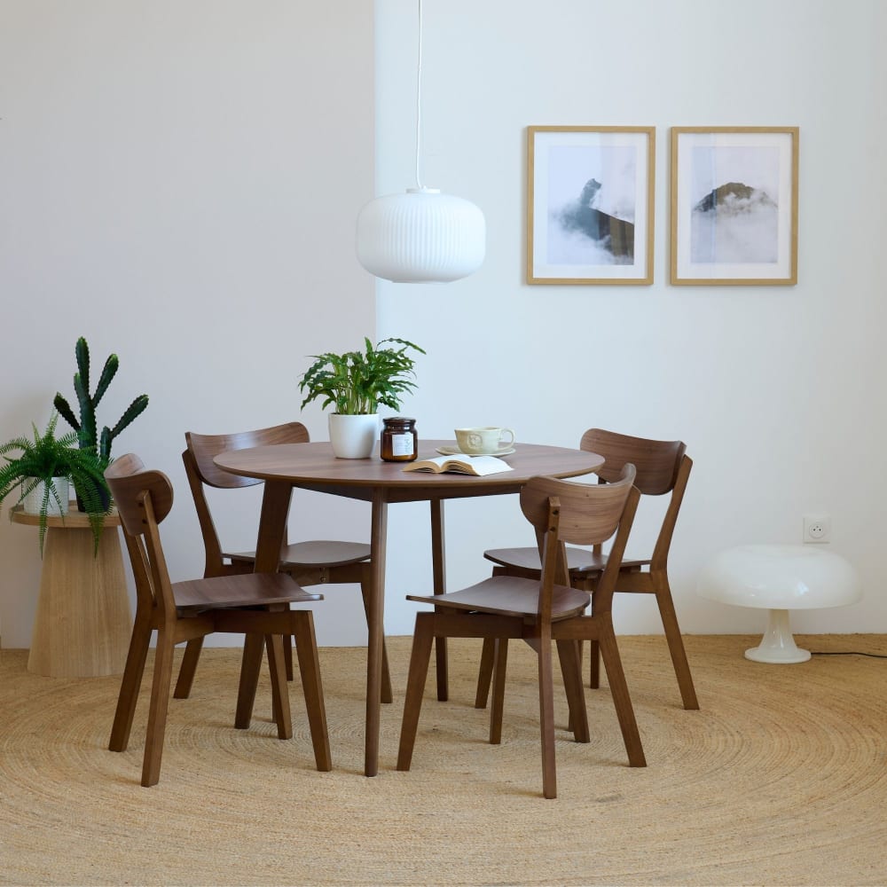 Table ronde en bois noyer D105 + 4 chaises noyer