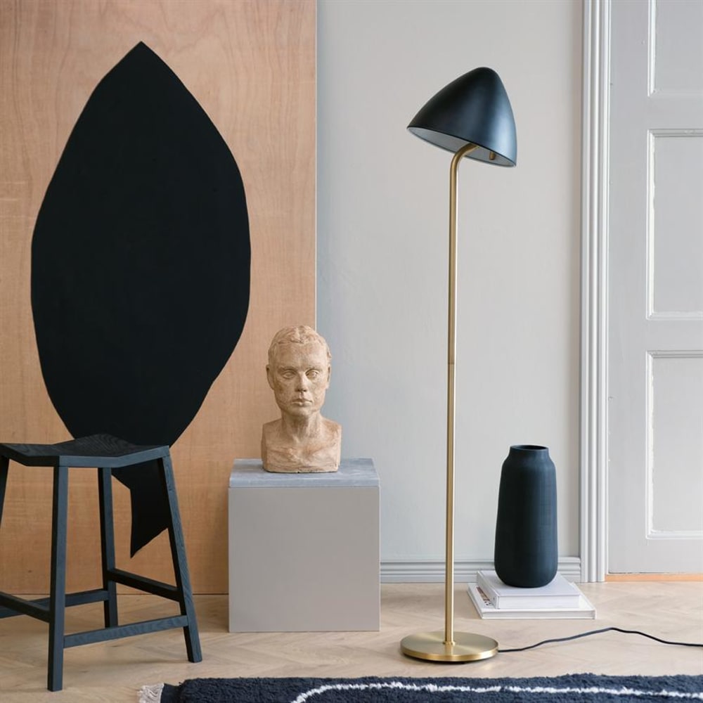 Dyberg Larsen Stehleuchte aus Metall h 128 cm d 25 cm, Messing style modern Schwarz Metall