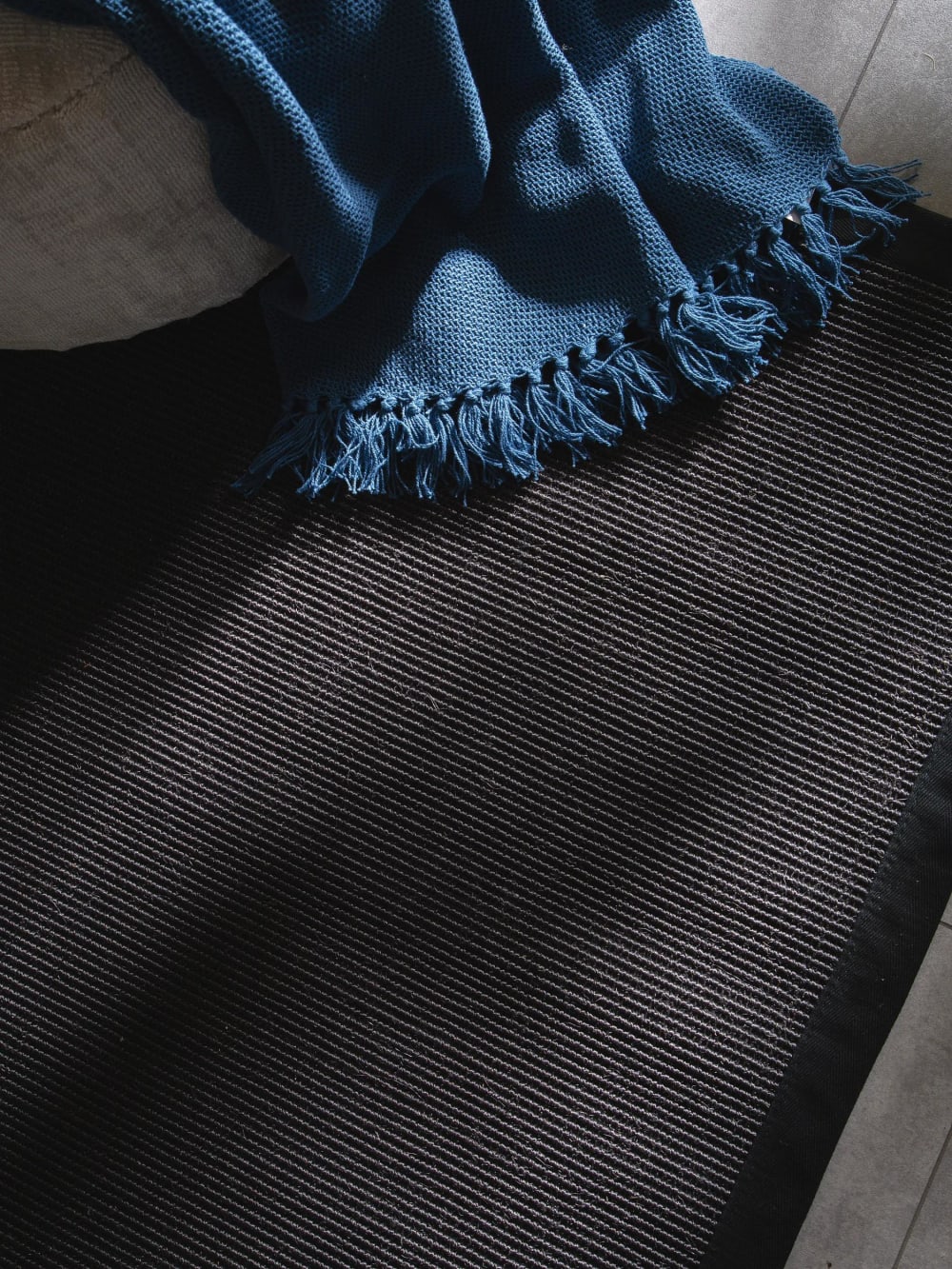 Tapis sisal noir 150x150 — vue 4