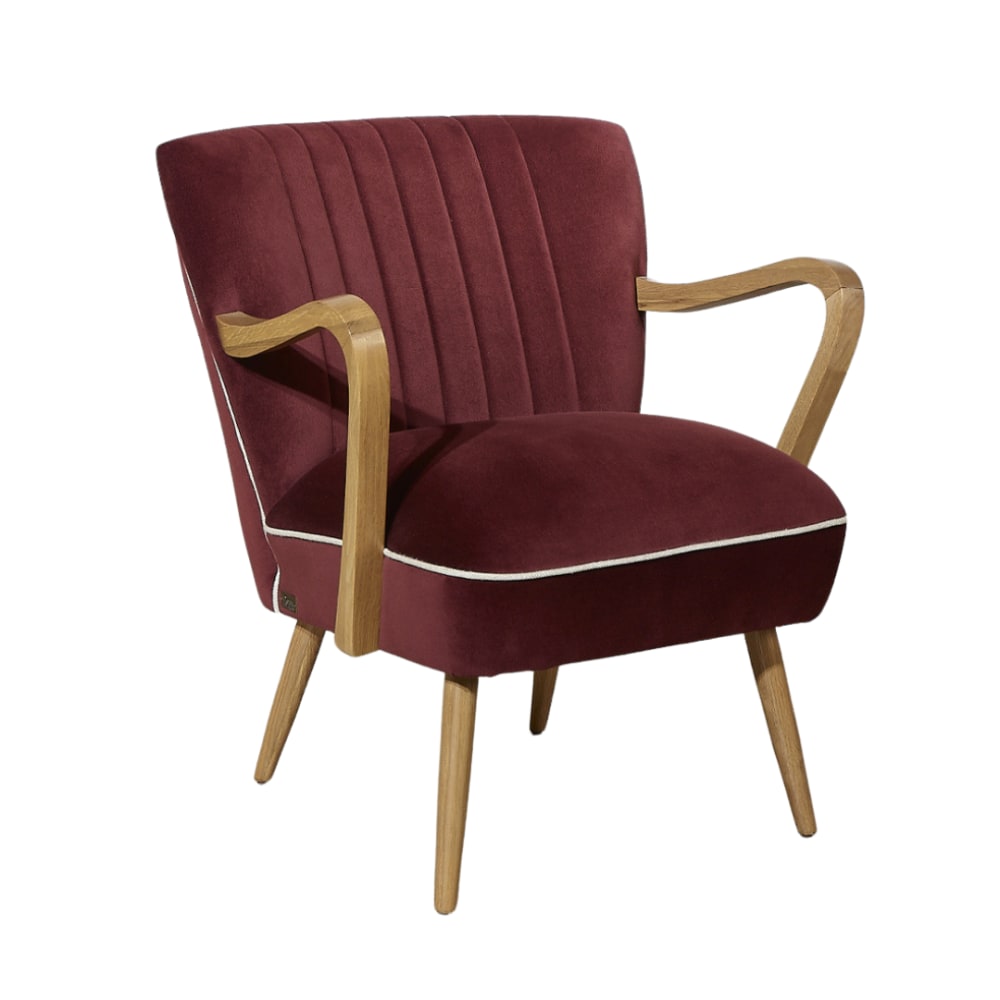 Fauteuil style scandinave en hévéa et velours rouge sienne Fauteuil style scandinave en hévéa et velours rouge sienne