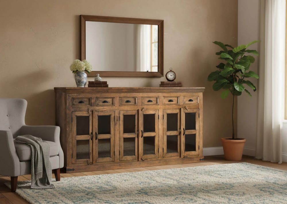 Hohes Sideboard aus Mangoholz mit handgeschnitzten Türen -