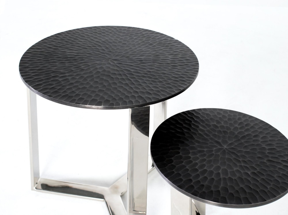 Set aus 2 handgefertigten Couchtischen aus Metall - Maisons Du