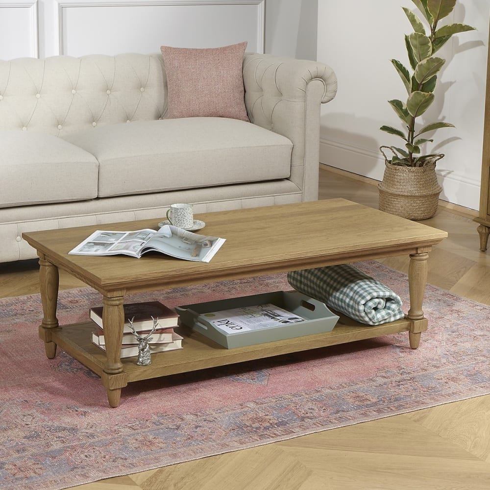 Table basse rectangulaire style shabby chic en chêne teinte claire