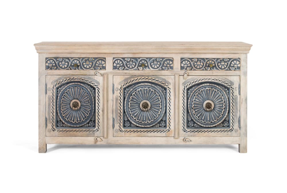 Buffet en bois de manguier massif avec trois tiroirs et trois portes