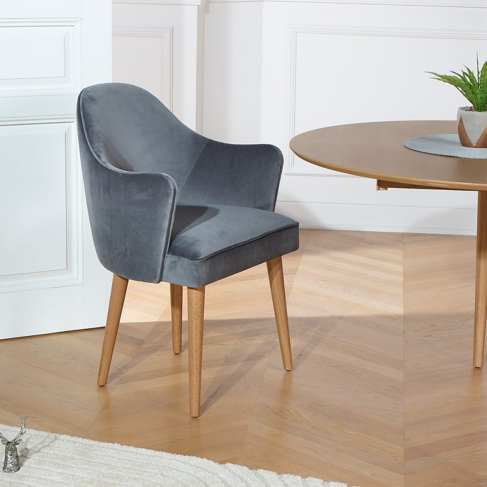 Tischstuhl aus Gummibaum und Samt Wolf Grey - Maisons Du Monde