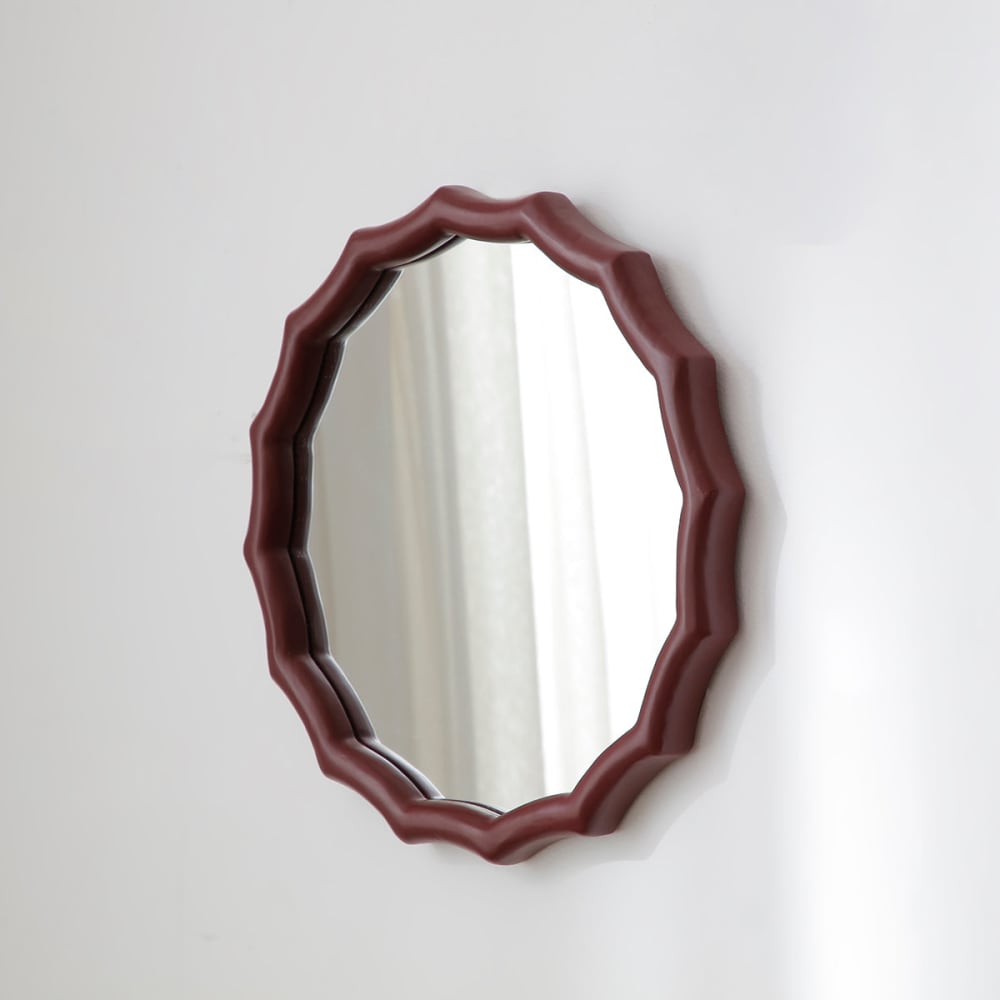Miroir rond décoratif ondulé en bois bordeaux lie-de-vin h38