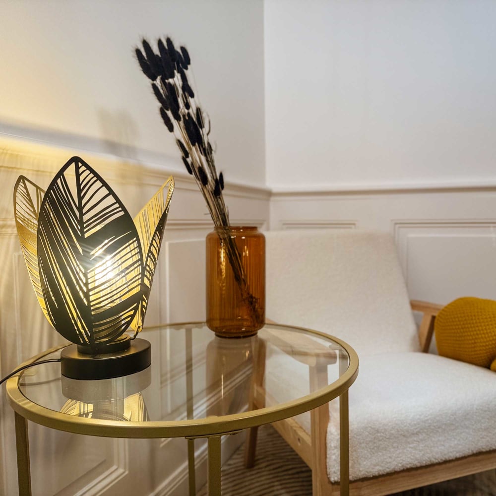 Lampe en métal perforé, à monter. — vue 3