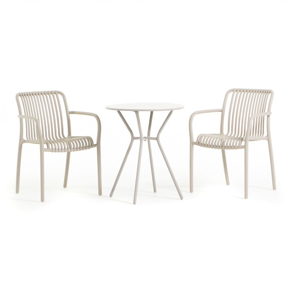 Set de balcon avec table ronde et deux chaises sable
