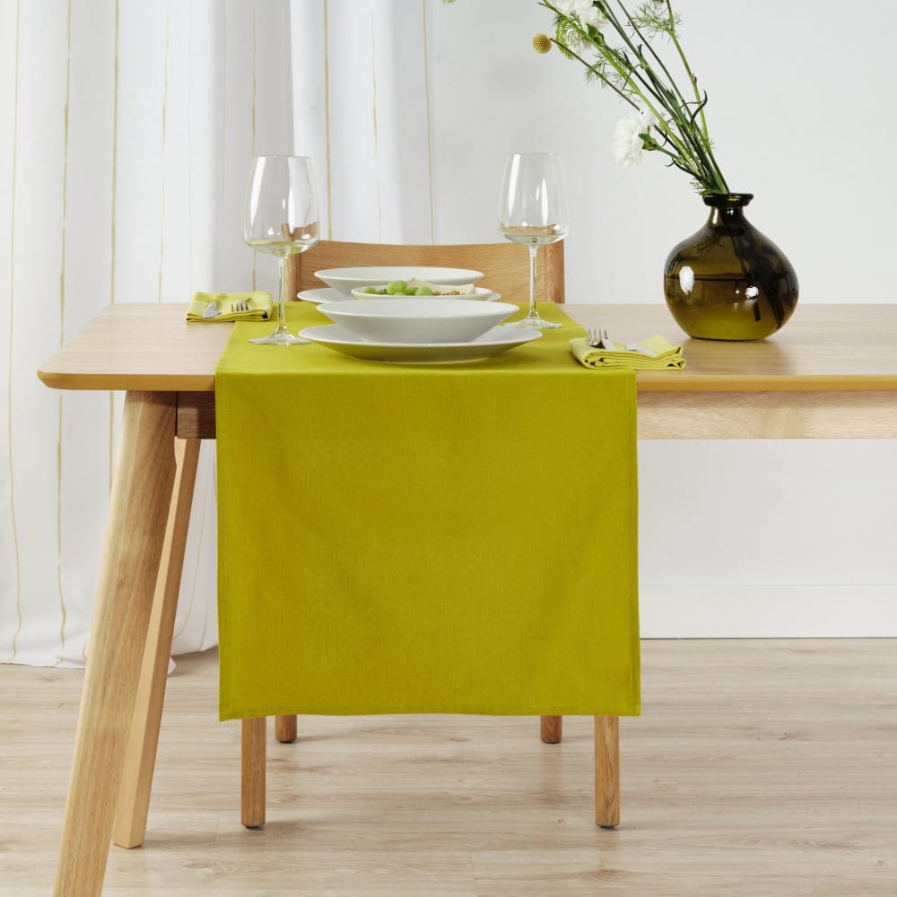 Chemin de table 100% lin pistache