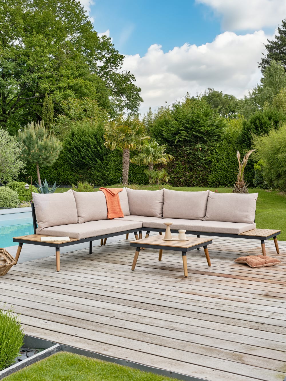 REMARQUABLE 5-Sitzer-Eck-Gartenmöbelset - Akazie style modern Braun Stahl