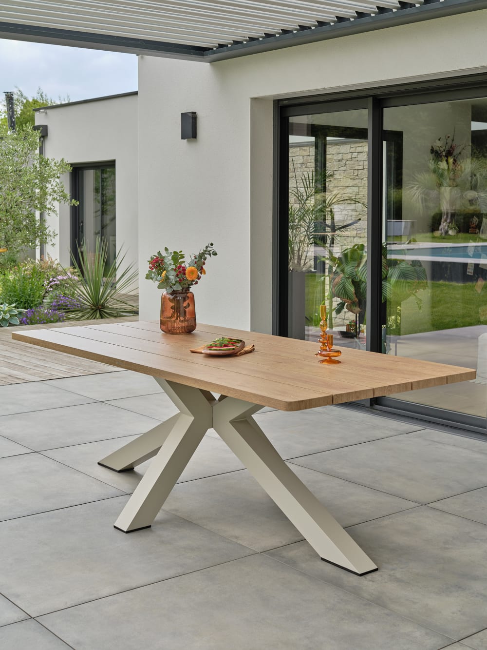 REMARQUABLE Gartentisch für 8 Personen - Greige style modern Beige Aluminium