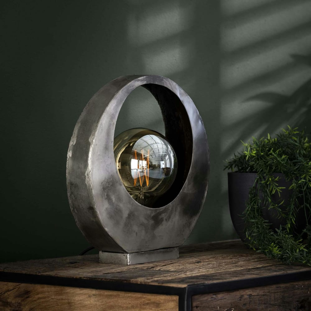 Lampe à poser décorative en métal vintage forme lune — vue 4