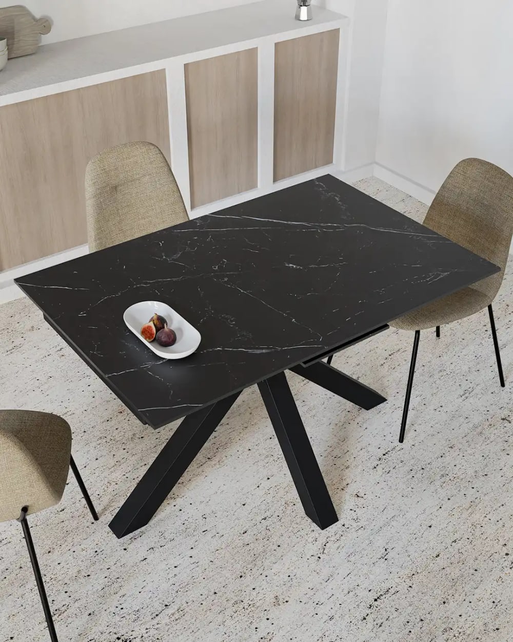 Ausziehbarer Porzellantisch, schwarze Platte schwarze Beine -