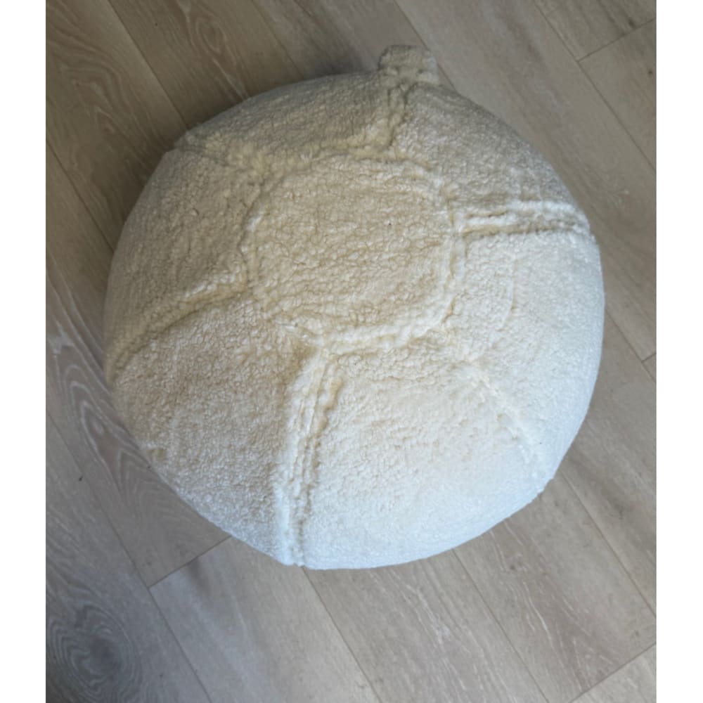 Pouf ballon yoga et décoration en tissu mouton 55 cm - Maisons du Monde
