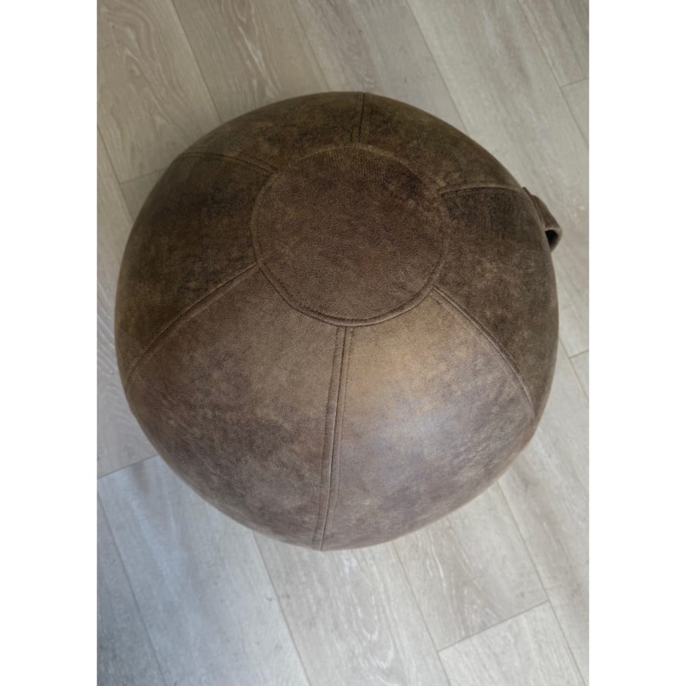 Pouf ballon effet cuir usé yoga et décoration 55 cm - Maisons du Monde