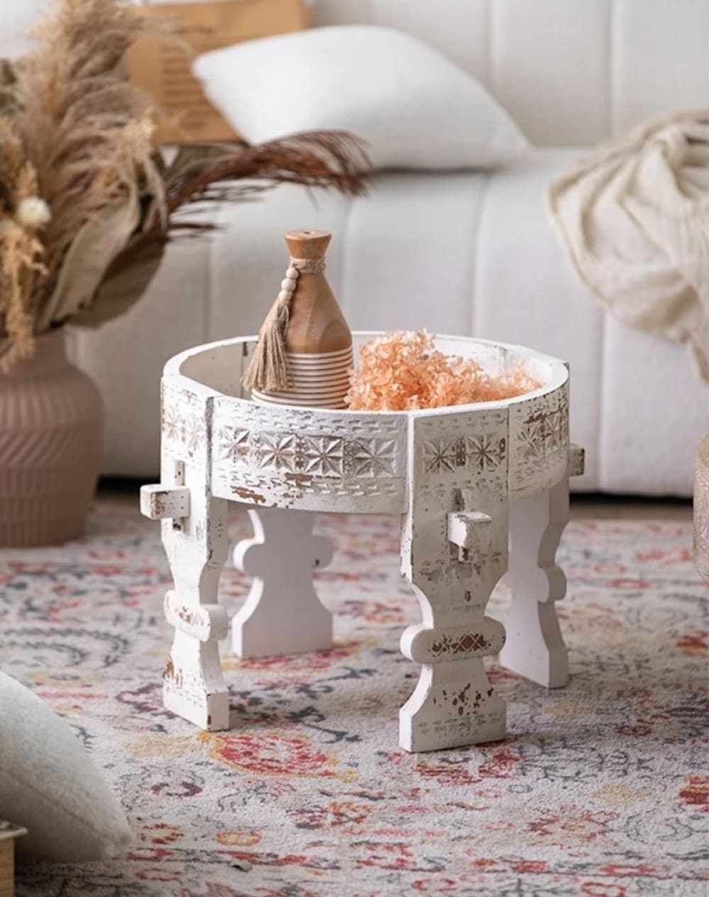 Runder Couchtisch aus geschnitztem Holz D48 - Maisons Du Monde