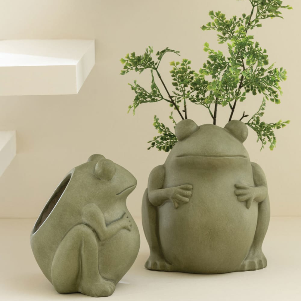 Petit cache-pot grenouille en argile verte - Maisons du Monde