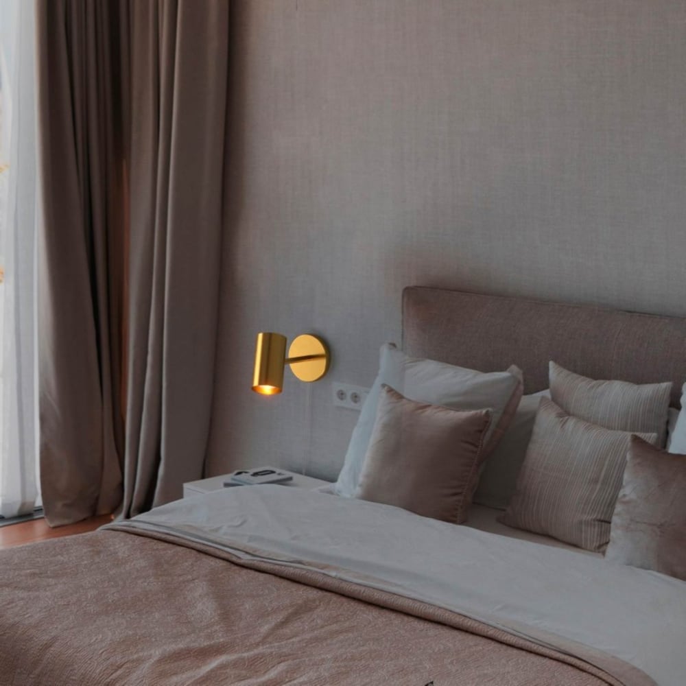 Applique murale dorée avec câble et spot orientable, E27 — vue 3