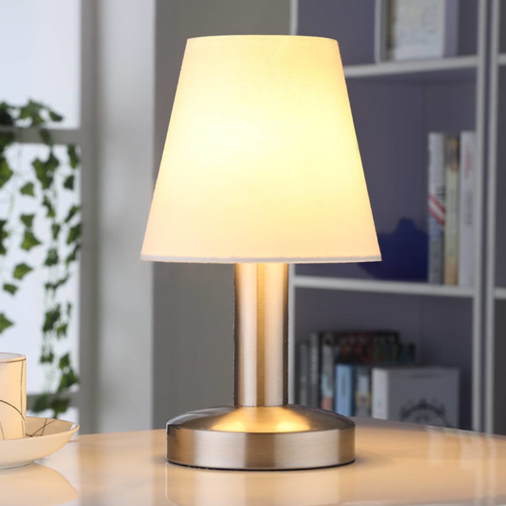Lampe à poser en textile blanc — vue 3