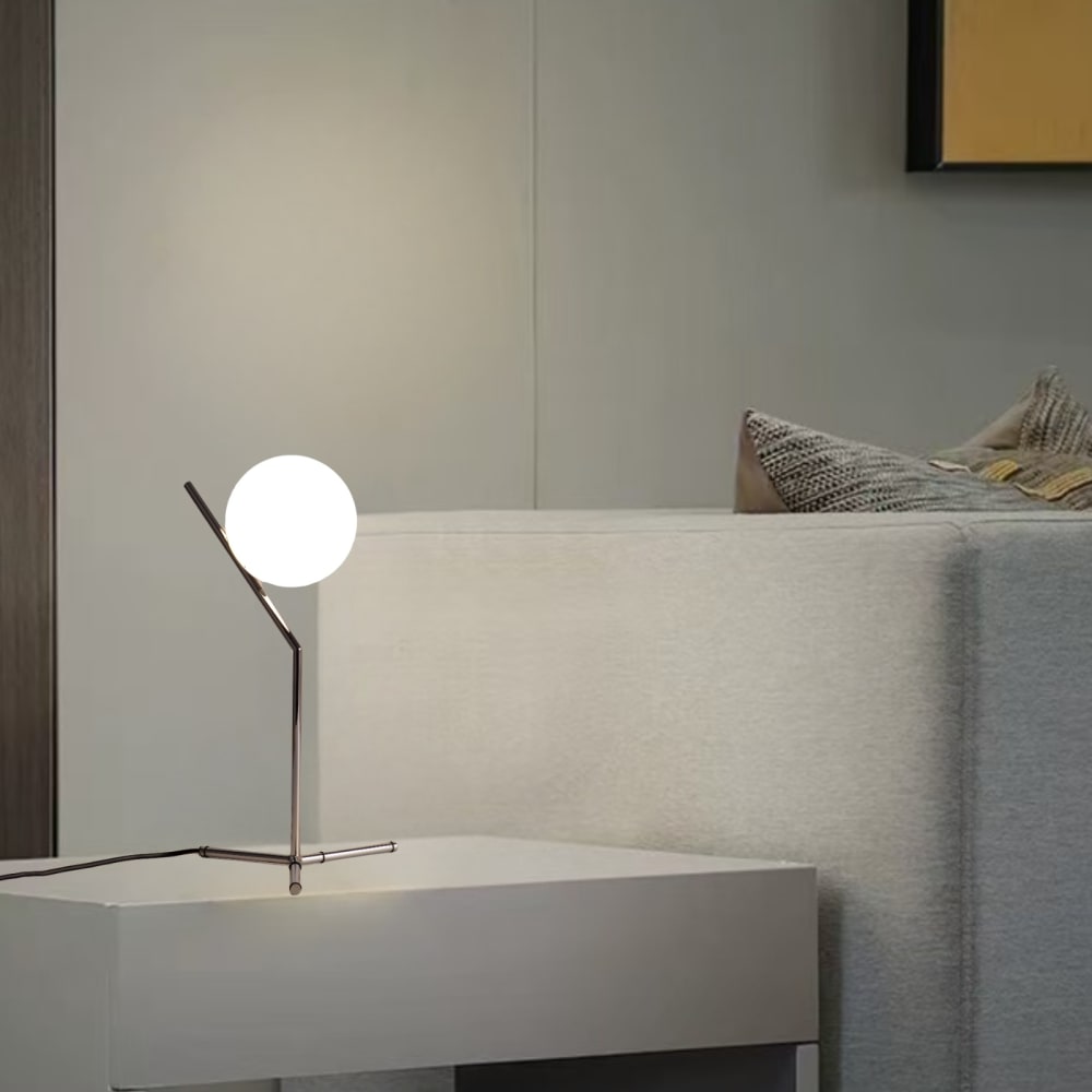 Lampe de table Ø18 cm en verre opalin, E27, chromée — vue 3