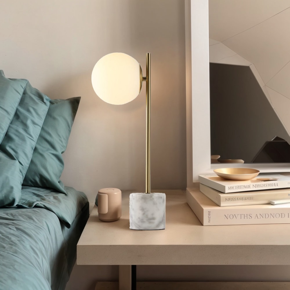 Lampe de table avec base en marbre et globe opalin, E27, dorée — vue 4