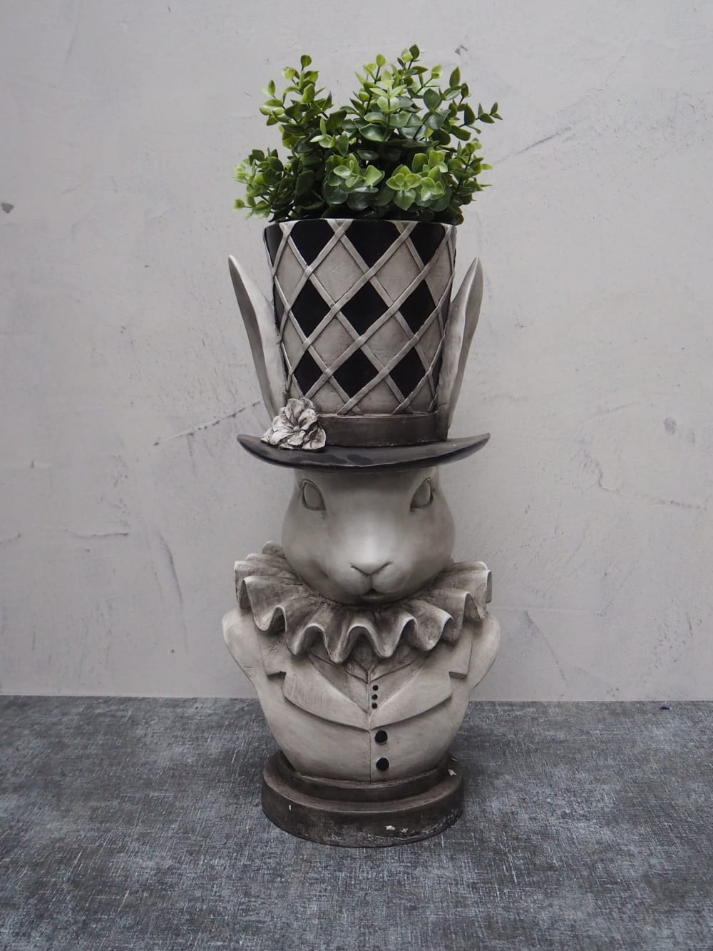 Cache-pot en résine gris h46