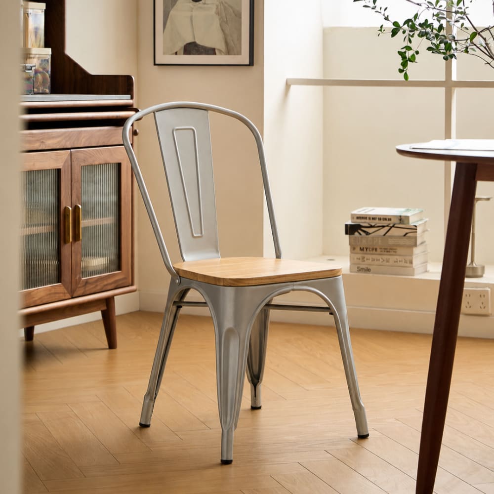 Nordlys Esszimmerstühle (4er Set) aus Metall und Holz Braun style modern Grau Metall