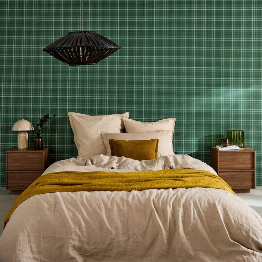 sweeek 2er-Set Nachttische mit Holzlook und 2 Schubladen nussbaumfarben style modern Braun Spanplatte