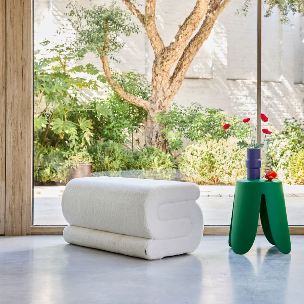 Banc design revêtement bouclette blanc 1-2 places Banc design revêtement bouclette blanc 1-2 places