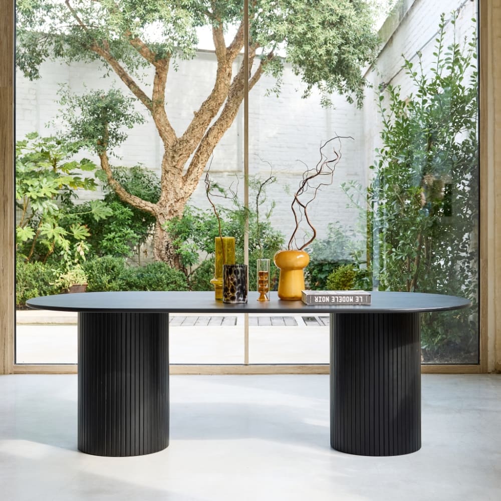 sweeek Ovaler Esstisch Heveaholz und Eichenfurnier schwarz 8 Plätze style modern - Spanplatte
