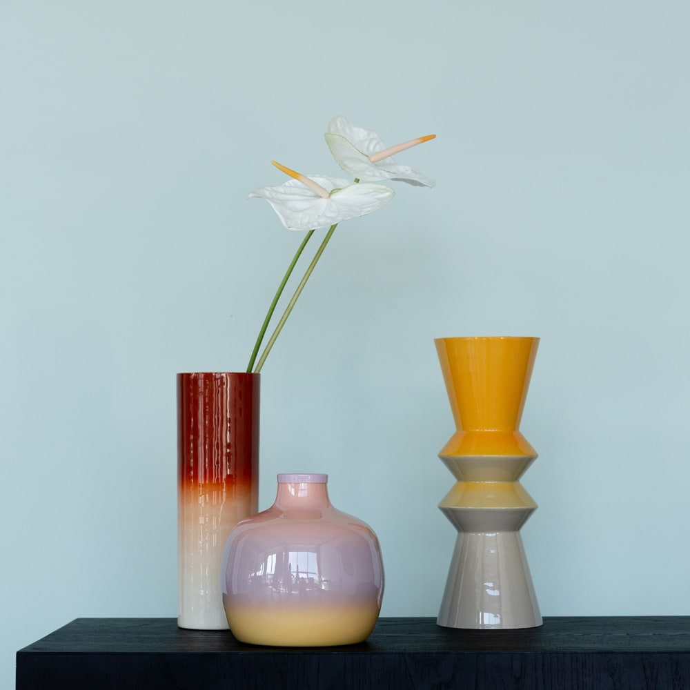 Vase en acier jaune et gris — vue 3