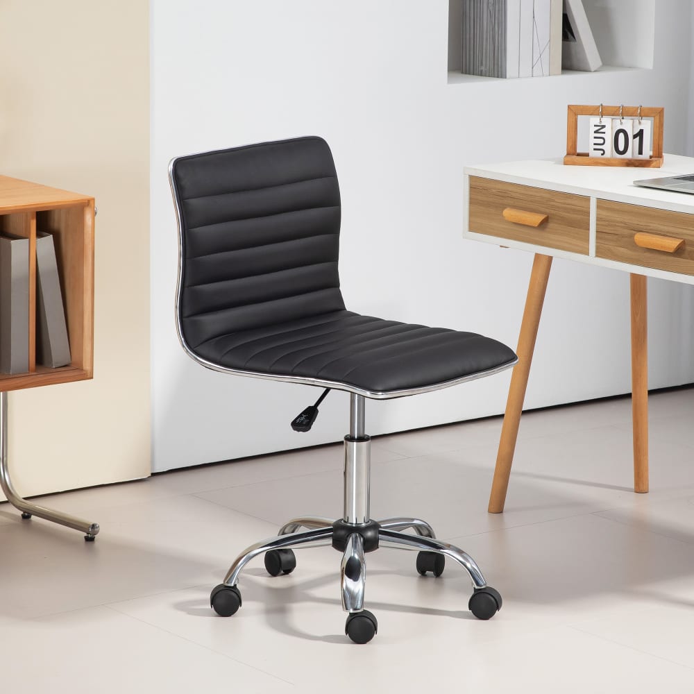 Schwarzgepolsterter Bürodrehstuhl - Maisons Du Monde