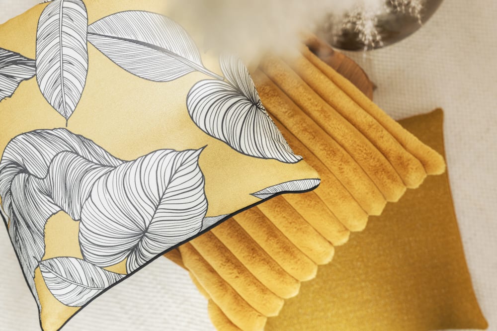Housse de coussin imprimée jaune blanc 45x45 — vue 3