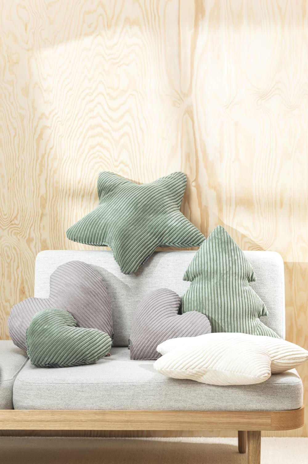 Coussin petit cœur velours cotelé gris env. 32 cm — vue 3
