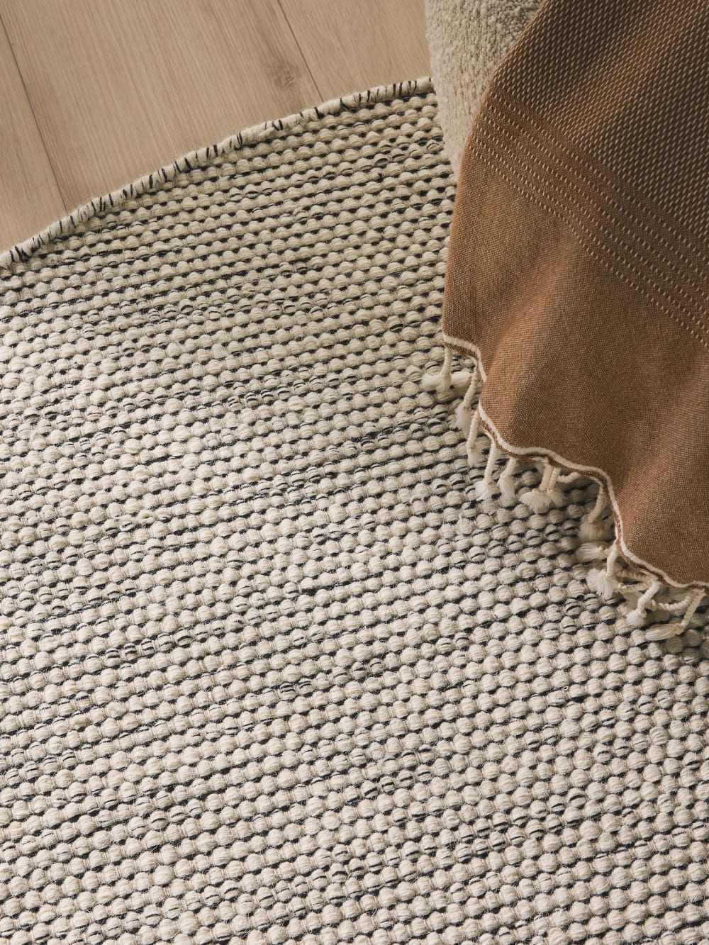Tapis de laine beige/noir D 150 rond — vue 4