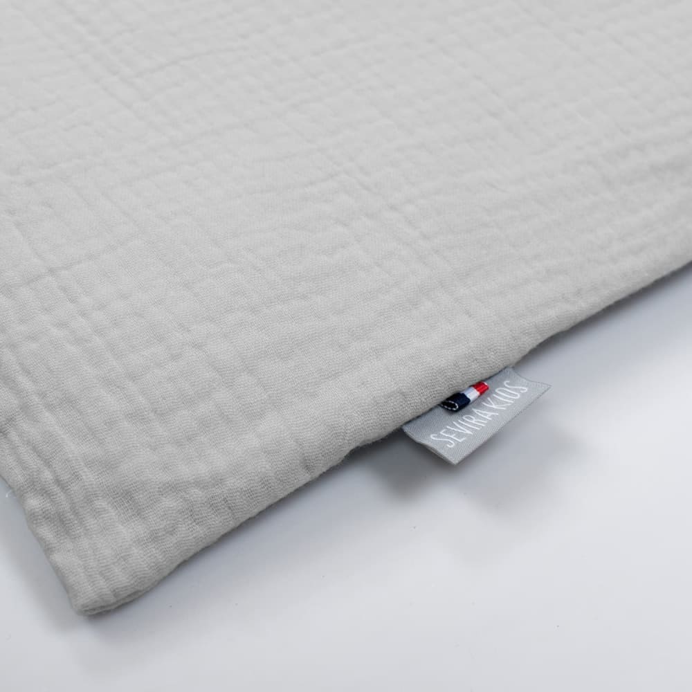 Taie d'oreiller bébé enfant en gaze de coton gris clair 63 x63 cm - Maisons du Monde