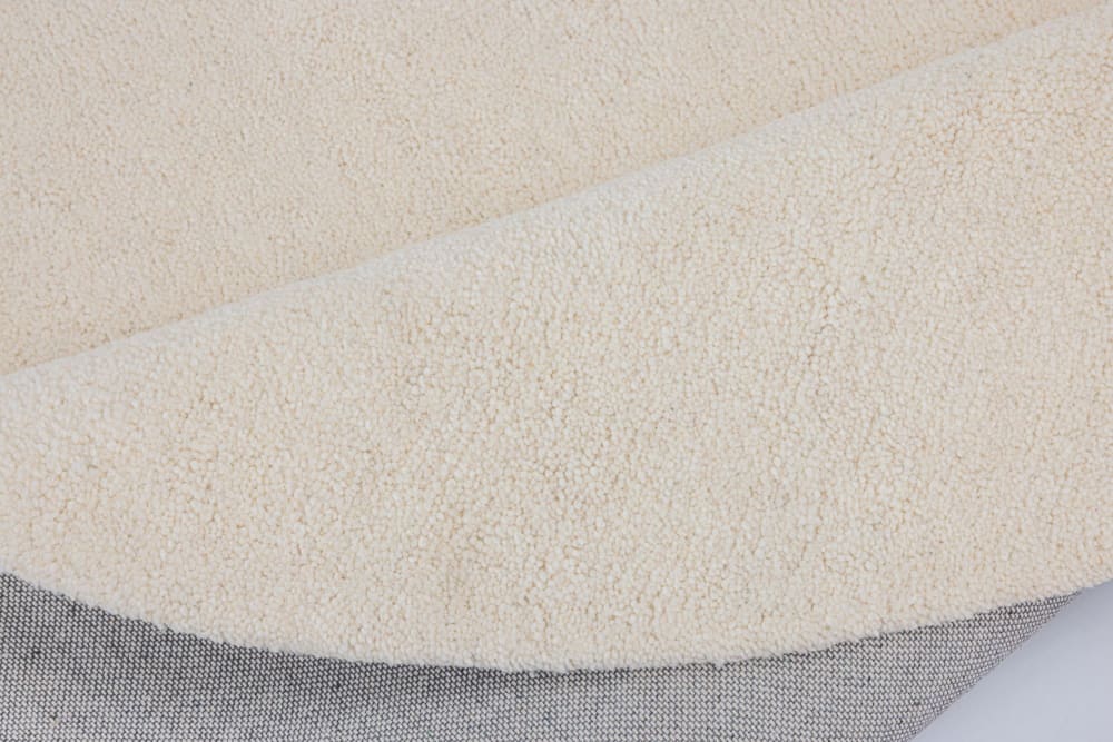 Tapis en laine tufté main de style berbère blanc Diam 100 cm — vue 4