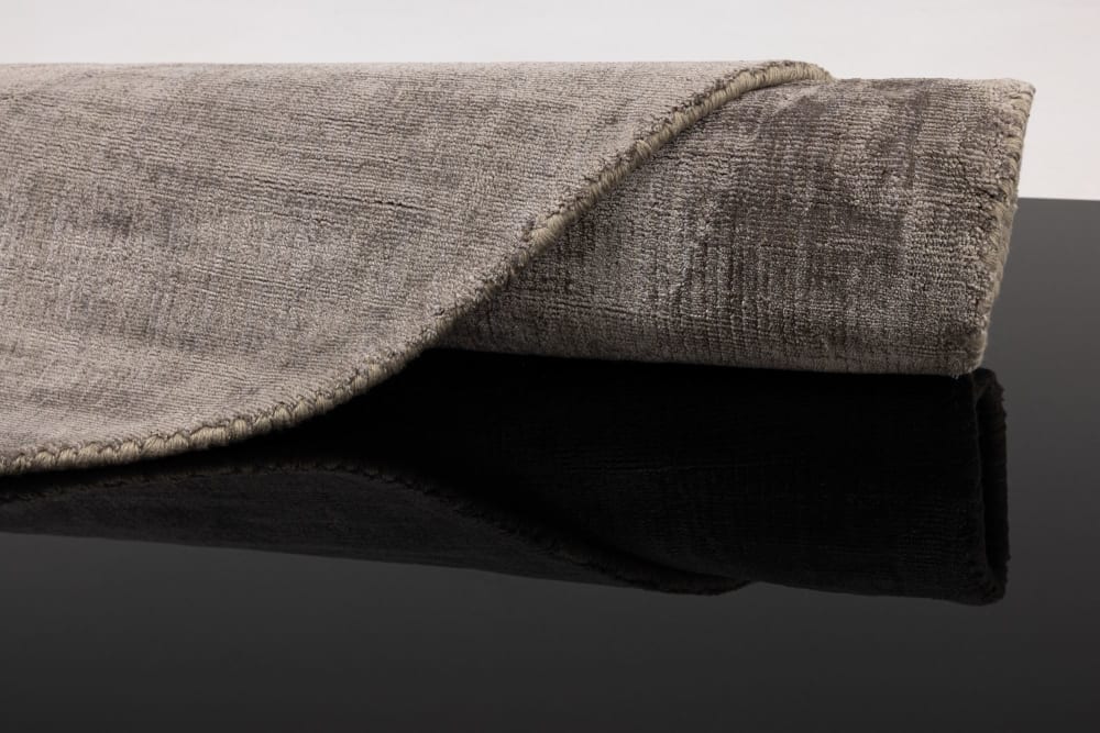 Handgewebter Teppich aus Viskose im Vintage-Stil grau D 120 cm -