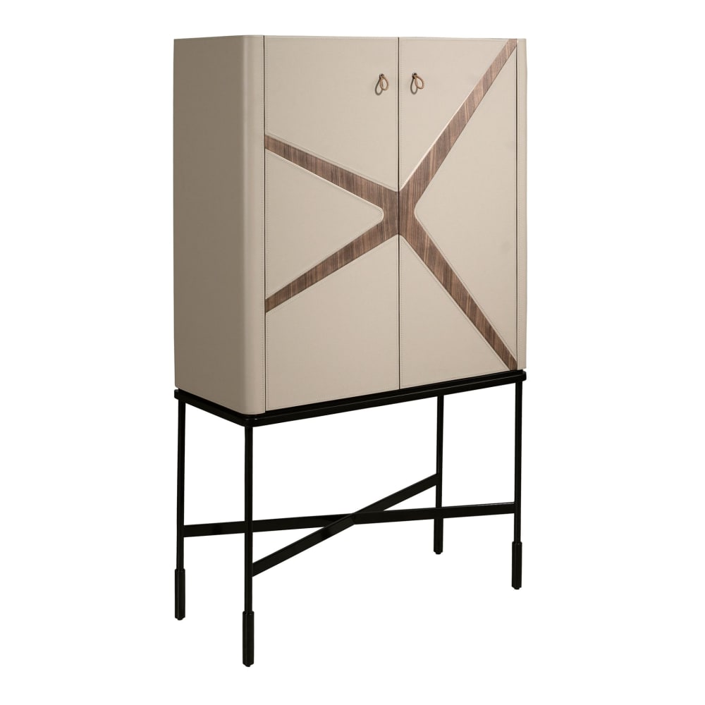 Buffet haut cuir, noyer et acier noir Buffet haut cuir, noyer et acier noir