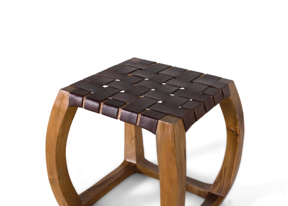 Tabouret artisanal en bois de mindi massif