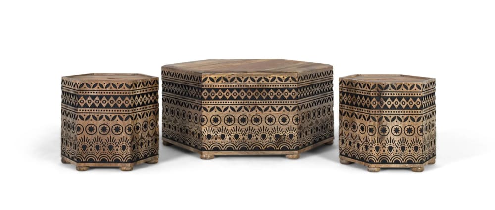 GINER Y COLOMER Set aus Couchtisch und zwei sechseckigen Hockern style industrial Mehrfarbig Holz