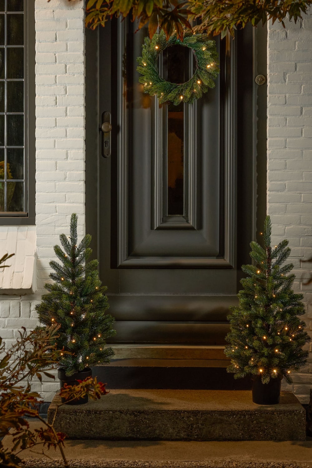 Lot de 2 sapins de Noël et 1 couronne d’extérieur LED
