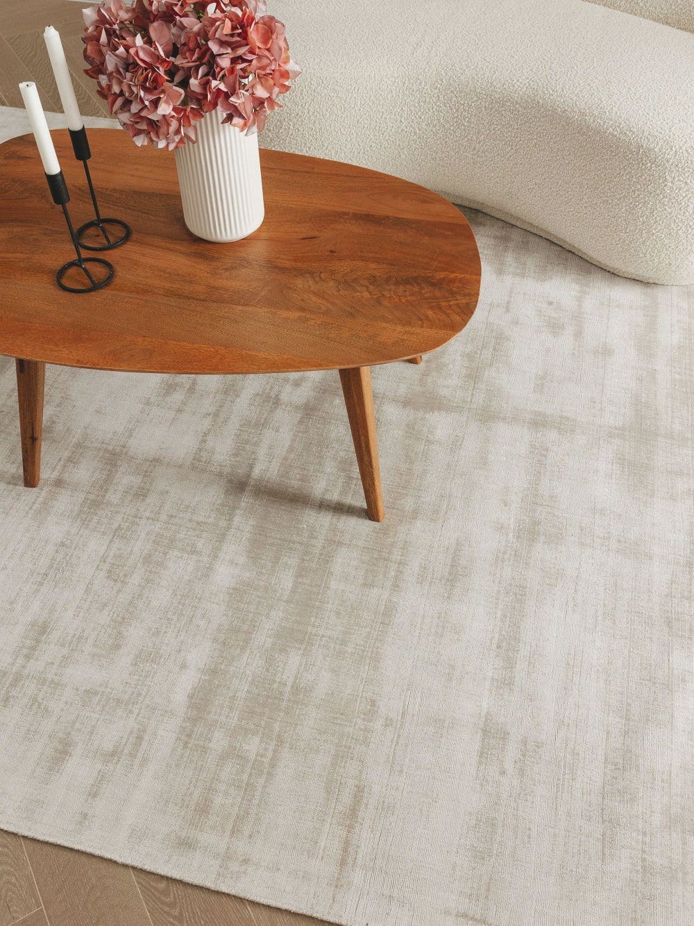 Tapis en viscose gris clair 120x170 — vue 4