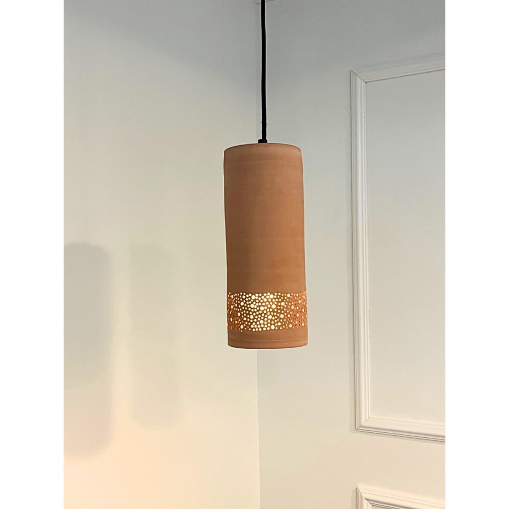 Suspension en terre cuite motif Sara avec câble textile noir D.12cm - Maisons du Monde