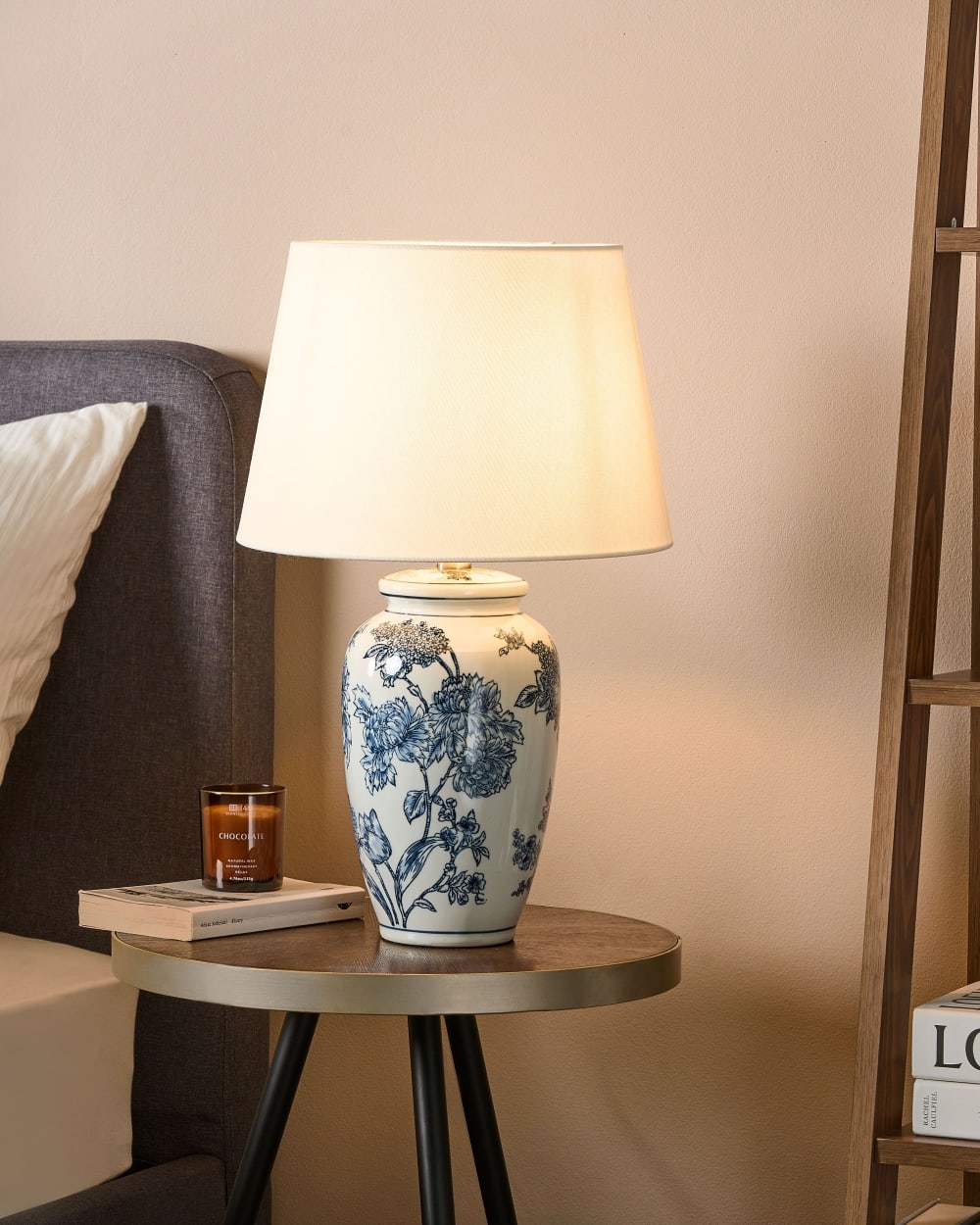 Lampe à poser porcelaine blancbleu — vue 3