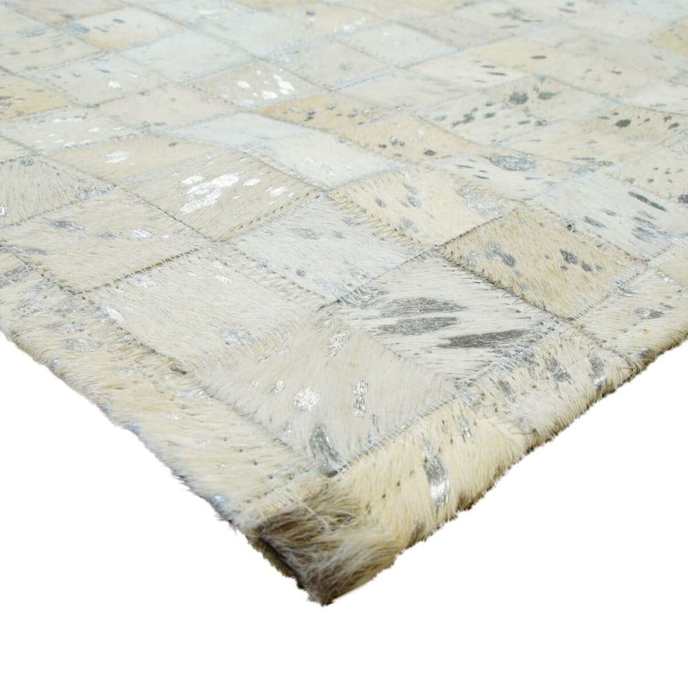 Tapis en cuirs recyclés blanc et argenté 120x170 — vue 4