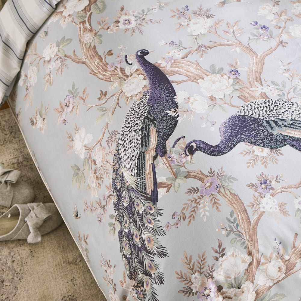 Housse de couette en satin de coton motif paon bleu 200x200 cm — vue 4