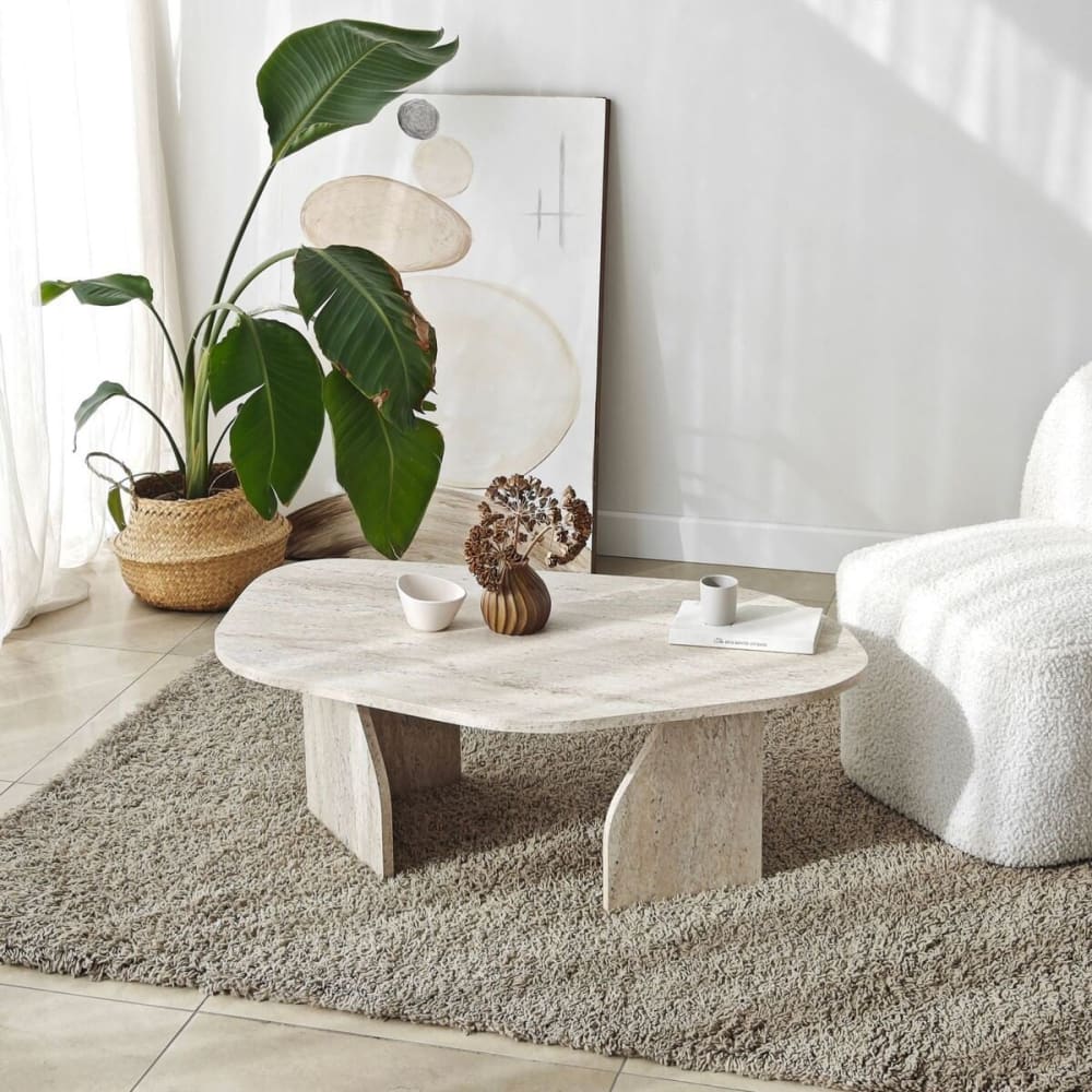 Table basse avec plateau de forme organique L100 cm - Effet Travertin