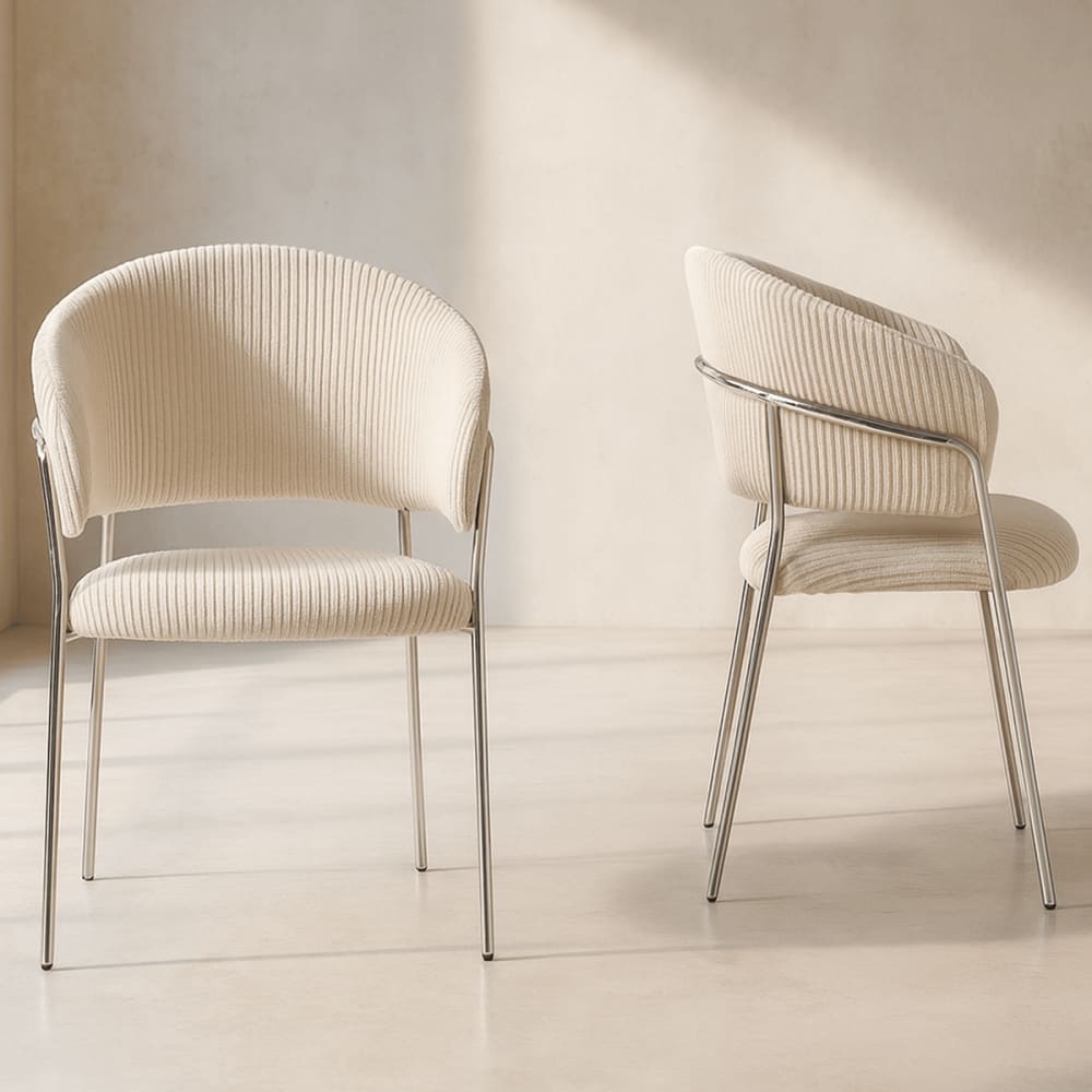 Lot de 2 chaises en velours côtelé beige et piètement chromé