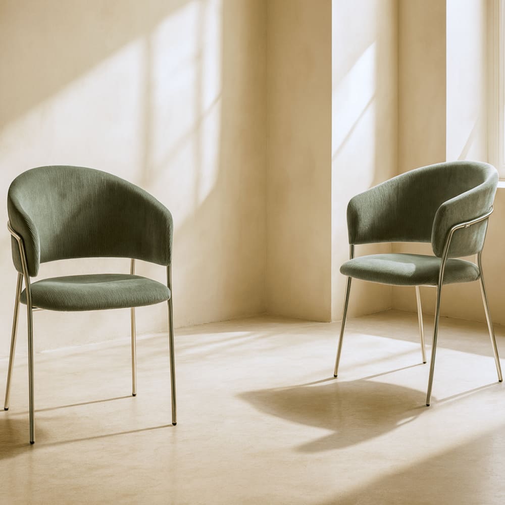 Lot de 2 chaises en velours côtelé vert kaki et piètement chromé